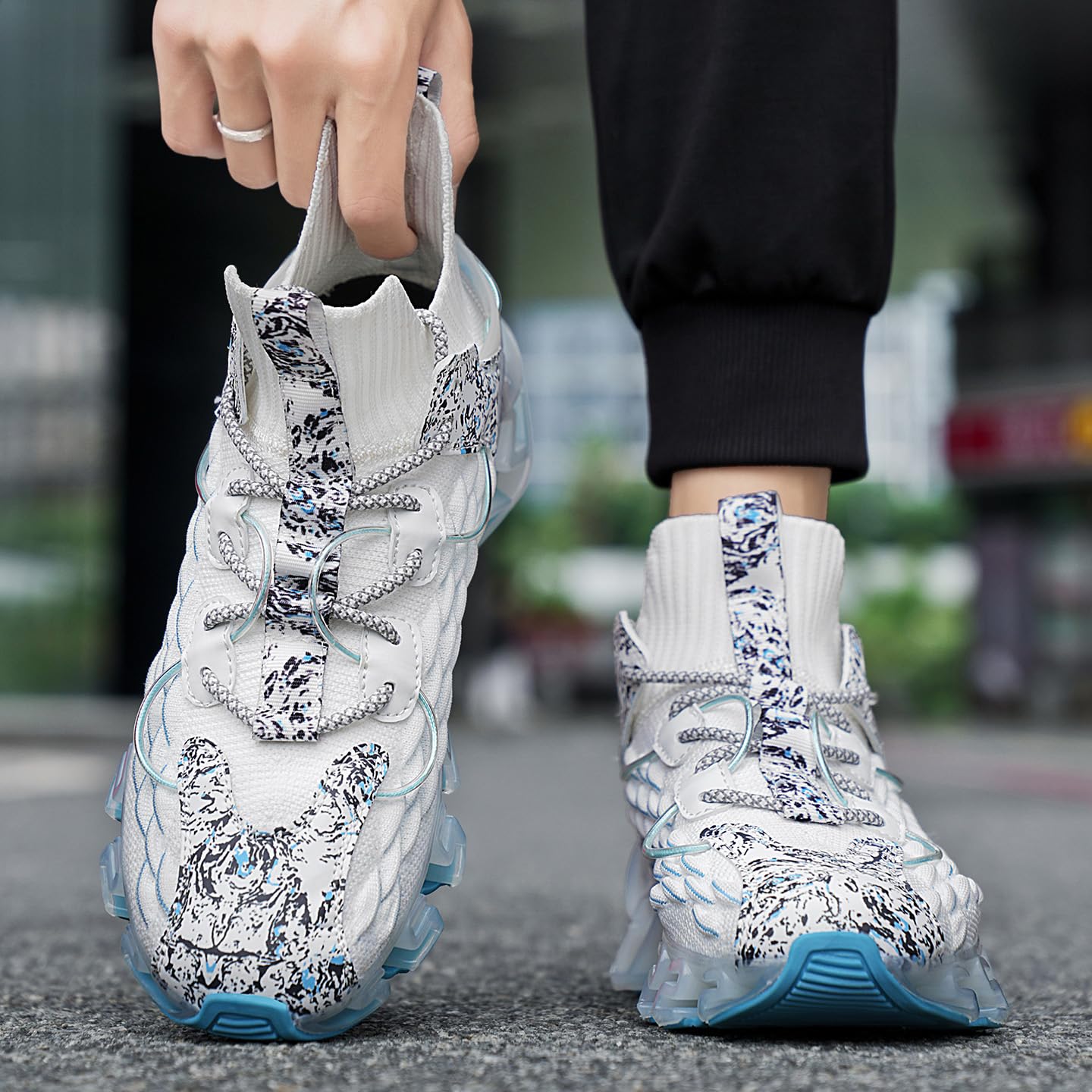 Sneakers for Men with Blade Sole, Artistic Print and Fish Scale Design, Mens Fashion Sneakers，Breathable Mesh, Cushioning, for Jogging Walking
